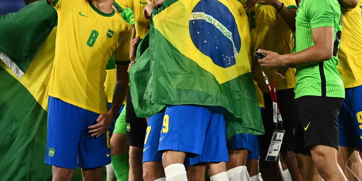 The Easiest and Worst Football Haircuts of All Season