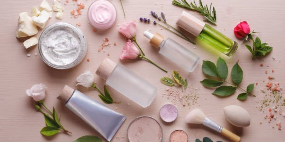 Facial Cleansing Wipes Market: The On-the-Go Makeup Removal Evolution