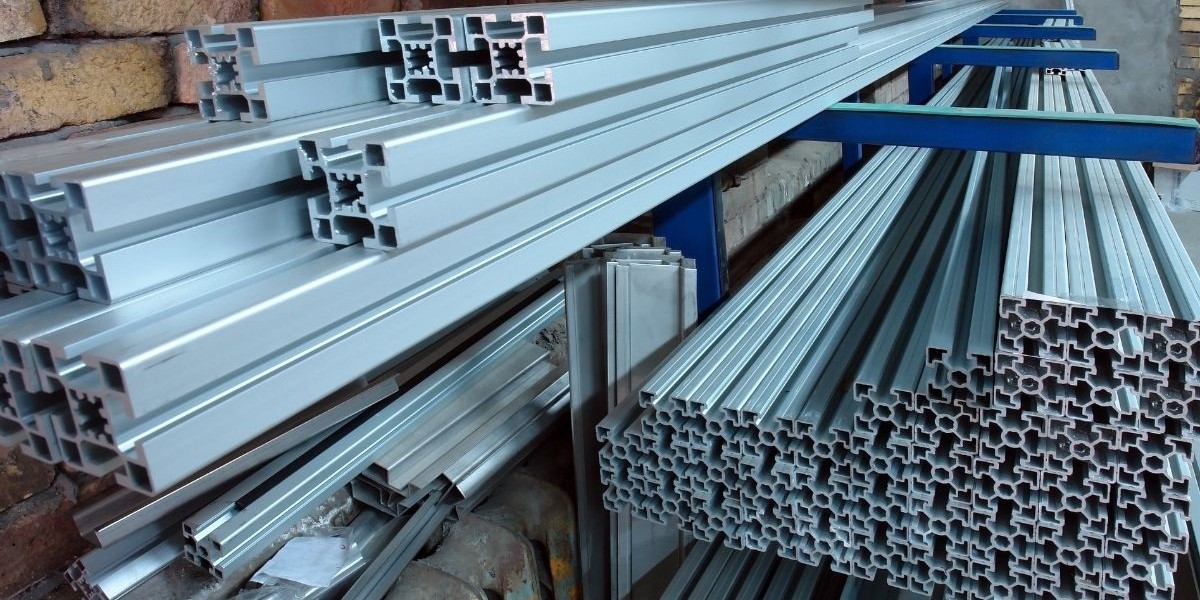 Choosing the Right Piping Materials and Steel Pipes in the UAE