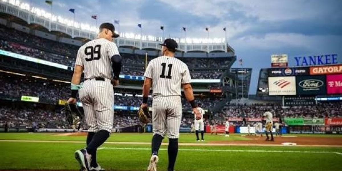 Clean York Yankees vs. Cleveland Guardians: Cam Schlittler vs. Joey Cantillo